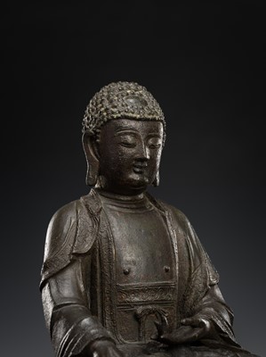 Lot 315 - A BRONZE FIGURE OF BUDDHA BHAISAJYAGURU, MING DYNASTY