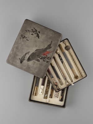 Lot 127 - A LACQUERED BOX CONTAINING A SUPERB COLLECTION OF TWELVE FINE KOGAI