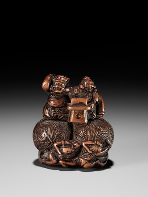 Lot 15 - KAZUNORI: A LARGE WOOD NETSUKE OF DAIKOKU AND EBISU AT SETSUBUN