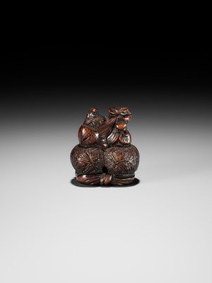 Lot 15 - KAZUNORI: A LARGE WOOD NETSUKE OF DAIKOKU AND EBISU AT SETSUBUN