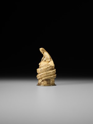 Lot 19 - A RARE MARINE TOOTH NETSUKE OF KIYOHIME