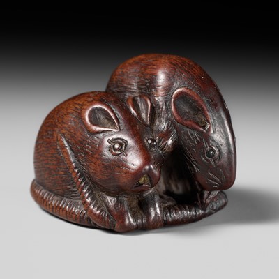 Lot 458 - TOMOKAZU: A WOOD NETSUKE OF TWO RATS