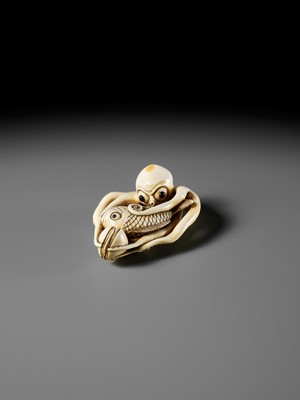 Lot 62 - MASAKAZU: A LARGE AND IMPRESSIVE OSAKA SCHOOL IVORY NETSUKE OF AN OCTOPUS WITH CLAMS