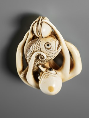 Lot 62 - MASAKAZU: A LARGE AND IMPRESSIVE OSAKA SCHOOL IVORY NETSUKE OF AN OCTOPUS WITH CLAMS