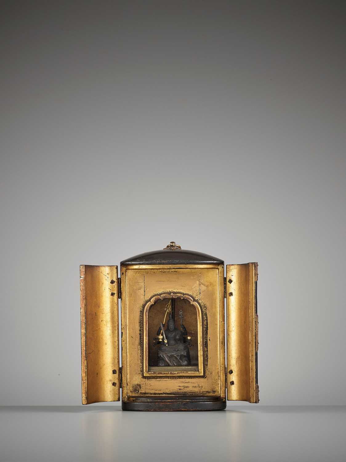 Lot 159 - A LACQUERED WOOD DOUBLE-SIDED TRAVELING SHRINE, ZUSHI, WITH A FIGURE OF MARISHITEN