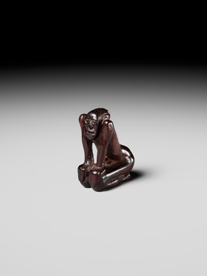 Lot 204 - KOICHI: AN UNUSUAL WOOD NETSUKE OF A KNEELING OLD MAN