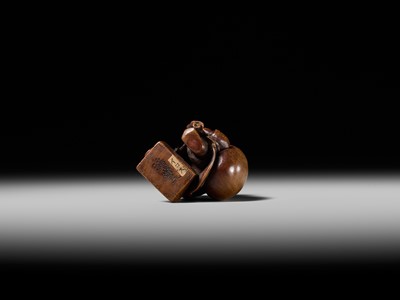 Lot 236 - HO RAKUMIN: A FINE WOOD NETSUKE OF DAIKOKU