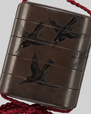Lot 14 - A SUPERB FOUR-CASE LACQUER INRO DEPICTING FLYING CROWS AT NIGHT