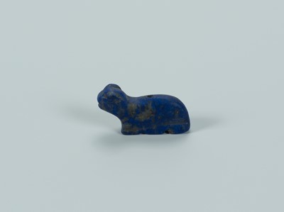 Lot 1370 - A BACTRIAN LAPIS LAZULI AMULET OF AN ANIMAL, c. 2500 YEARS OLD