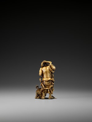 Lot 192 - ICHIRYUSAI: AN IVORY OKIMONO OF A NIO GUARDIAN AND SCULPTOR