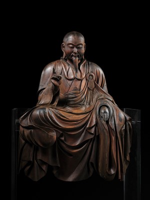 Lot 161 - A LARGE WOOD FIGURE OF A FUDAISHI, C. 1700