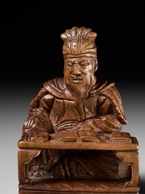 Lot 209 - GYOKURINTEI: A WOOD NETSUKE OF KOMEI