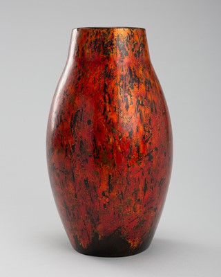 A VIETNAMESE LACQUERED VASE