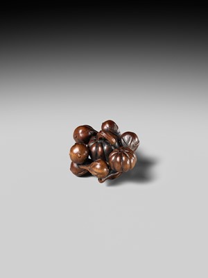 Lot 158 - A FINE WOOD NETSUKE OF A GROUP OF NASUBI AND TONASU