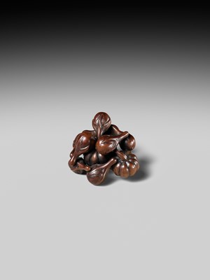 Lot 158 - A FINE WOOD NETSUKE OF A GROUP OF NASUBI AND TONASU