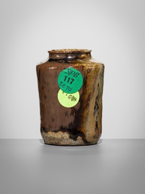 Lot 191 - A SETO WARE BROWN-GLAZED CHAIRE (TEA CADDY)