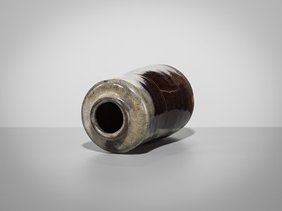 Lot 167 - A TAKATORI CEDAR-BROWN AND IVORY-GLAZED CHAIRE (TEA CADDY)
