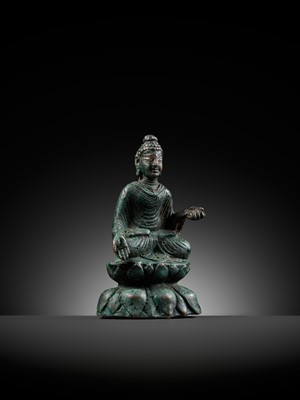 Lot 173 - A SILVER-INLAID BRONZE FIGURE OF BUDDHA SHAKYAMUNI, SWAT VALLEY, 7TH CENTURY