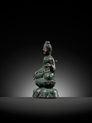 Lot 173 - A SILVER-INLAID BRONZE FIGURE OF BUDDHA SHAKYAMUNI, SWAT VALLEY, 7TH CENTURY
