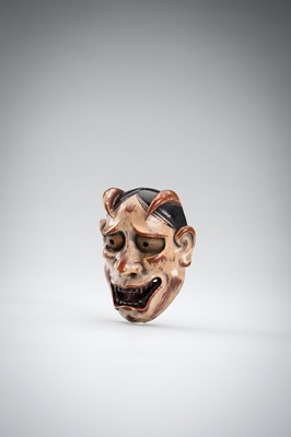 Lot 478 - A WOOD MASK NETSUKE OF HANNYA