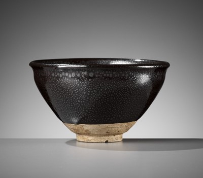 Lot 217 - A SMALL CIZHOU-TYPE 'OIL-SPOT' BOWL, JIN DYNASTY