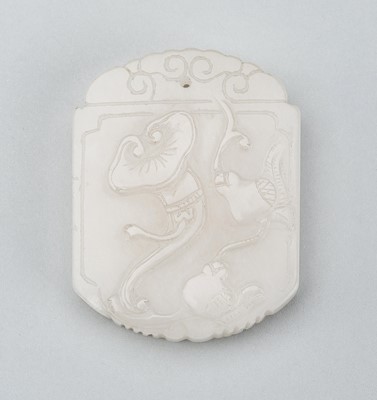 A WHITE JADE ‘LINGZHI AND GOURD’ PLAQUE, c. 1900s