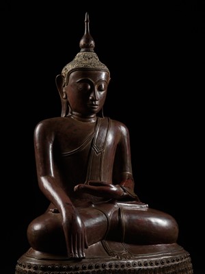 Lot 392 - A LARGE DRY LACQUER FIGURE OF BUDDHA SHAKYAMUNI, BURMA, 18TH – 19th CENTURY