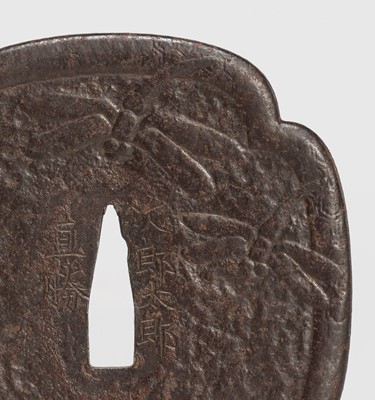 Lot 619 - JIROTARO NAOKATSU: AN IRON NOBUIE-STYLE TSUBA DEPICTING DRAGONFLIES