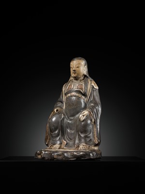 Lot 553 - A RARE CIZHOU PAINTED FIGURE OF ZHENWU, YUAN TO EARLY MING DYNASTY, 14TH-15TH CENTURY
