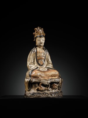 Lot 340 - A CIZHOU PAINTED FIGURE OF GUANYIN, JIN TO EARLY MING DYNASTY