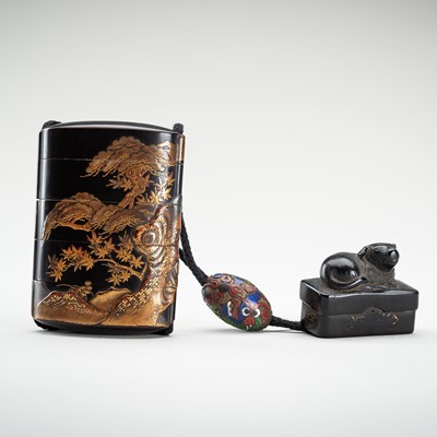 Lot 307 - A FINE LACQUER INRO WITH EBONY NETSUKE AND CLOISONNÉ OJIME