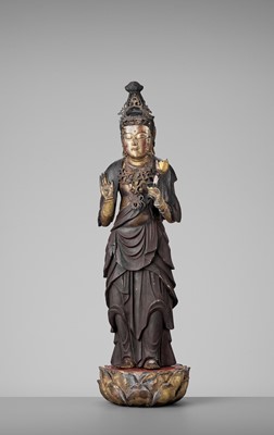 Lot 152 - A RARE GILT AND POLYCHROME LACQUERED FIGURE OF KANNON