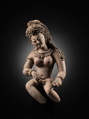 Lot 186 - A RARE TERRACOTTA FIGURE OF A FEMALE DEITY, ANCIENT REGION OF HUND