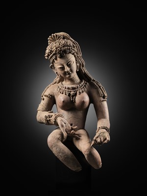 Lot 186 - A RARE TERRACOTTA FIGURE OF A FEMALE DEITY, ANCIENT REGION OF HUND