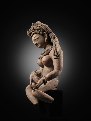 Lot 186 - A RARE TERRACOTTA FIGURE OF A FEMALE DEITY, ANCIENT REGION OF HUND