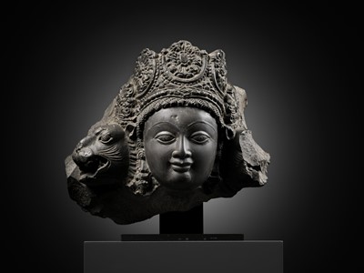 Lot 192 - AN IMPORTANT GRAY CHLORITE HEAD OF VAIKUNTHA VISHNU, KASHMIR, 8TH TO EARLY 9TH CENTURY