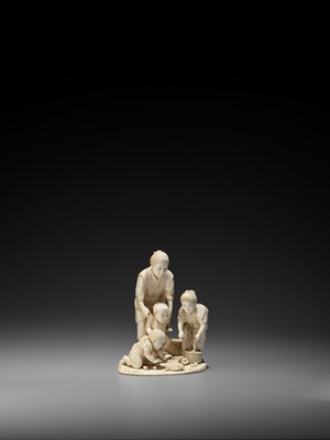 Lot 162 - EISHIN: AN IVORY OKIMONO OF AN OLD WOMAN AND CHILDREN COLLECTING SHELLS