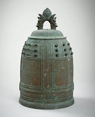 Lot 73 - A LARGE BRONZE BONSHO BELL FOR THE ENMEI-IN TEMPLE, DATED 1807