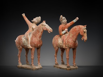Lot 129 - A RARE PAIR OF FOREIGN EQUESTRIAN ARCHERS, PAINTED POTTERY, TANG DYNASTY