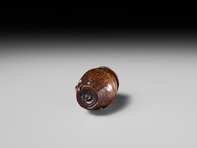 Lot 171 - ISSAI: A FINE NAGOYA SCHOOL WOOD NETSUKE OF A TAKOTSUBO, OCTOPUS POT