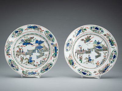 Lot 1875 - A PAIR OF FAMILLE VERTE PORCELAIN DISHES, KANGXI PERIOD