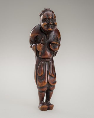 Lot 296 - A FINE WOOD NETSUKE OF A CHINESE DOCTOR