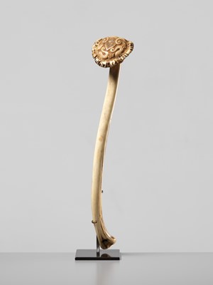 Lot 61 - OZAKI KOKUSAI: A SUPERB ANTLER NYOI SCEPTER