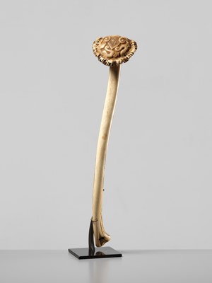 Lot 61 - OZAKI KOKUSAI: A SUPERB ANTLER NYOI SCEPTER