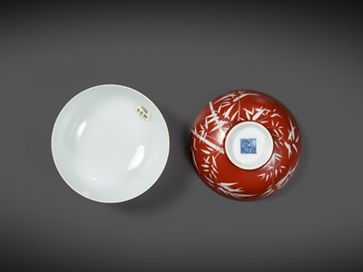 Lot 161 - A FINE AND RARE PAIR OF CORAL-GROUND REVERSE-DECORATED 'BAMBOO' BOWLS, QIANLONG MARK AND PERIOD