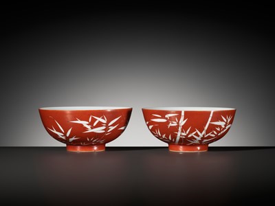 Lot 161 - A FINE AND RARE PAIR OF CORAL-GROUND REVERSE-DECORATED 'BAMBOO' BOWLS, QIANLONG MARK AND PERIOD