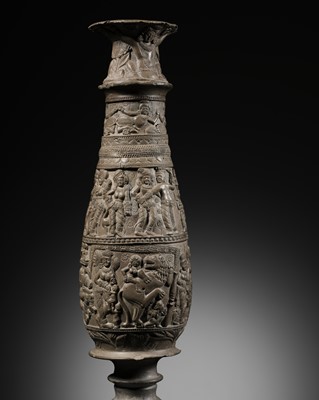 Lot 187 - A LARGE CHANDRAKETUGARH POTTERY VESSEL, 2ND-1ST CENTURY BC