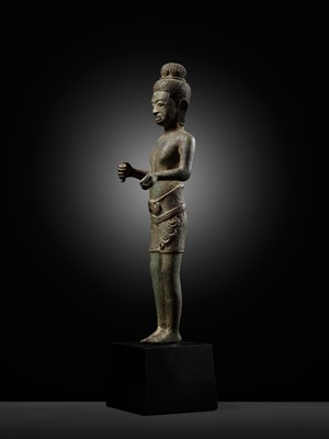 Lot 340 - A BRONZE FIGURE OF A BODHISATTVA, ANGKOR PERIOD, BANTEAY SREI STYLE