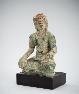 Lot 1170 - AN EARLY BRONZE FIGURE OF BUDDHA, 13TH TO 14TH CENTURY OR EARLIER