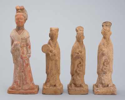 Lot 1839 - A LOT WITH FOUR POTTERY TOMB FIGURES, TANG DYNASTY OR LATER